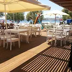 Oda ve Kahvaltı Meggs Bodrum Restaurant & Ortakent