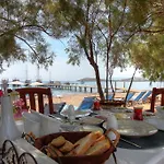 Oda ve Kahvaltı Meggs Bodrum Restaurant & 3*