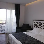 Meggs Bodrum Restaurant & 3*