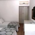 Oda ve Kahvaltı Meggs Bodrum Restaurant & Ortakent