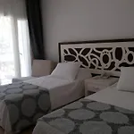 Oda ve Kahvaltı Meggs Bodrum Restaurant &