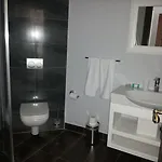 Meggs Bodrum Restaurant & Oda ve Kahvaltı 3*