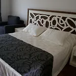 Oda ve Kahvaltı Meggs Bodrum Restaurant & 3*