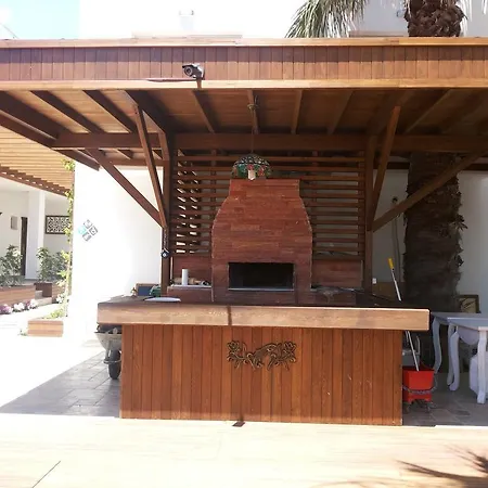 Meggs Bodrum Restaurant & Bed & Breakfast 3*