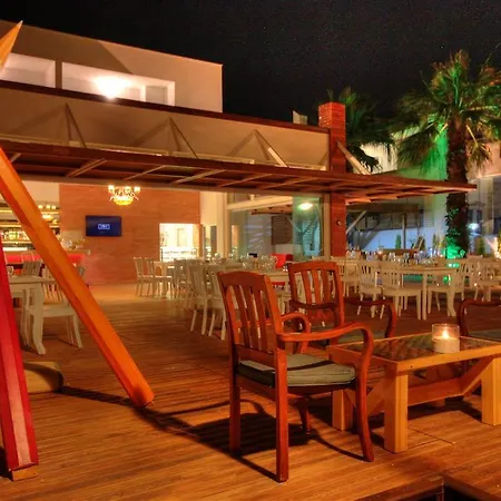 Meggs Bodrum Restaurant & Bed & Breakfast Ortakent