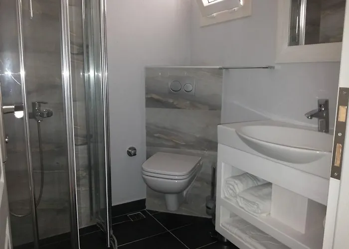 Oda ve Kahvaltı Meggs Bodrum Restaurant & 3*