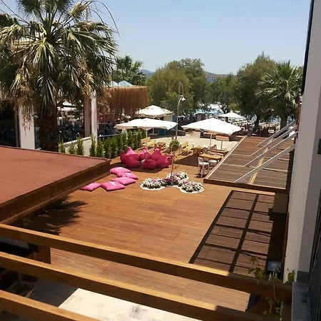 Meggs Bodrum Restaurant & 3*