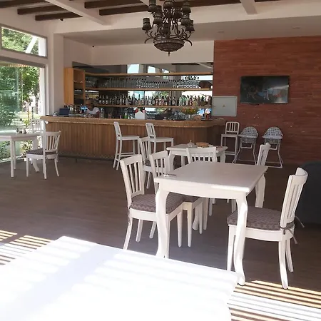 住宿加早餐酒店 Meggs Bodrum Restaurant & 奥塔肯特