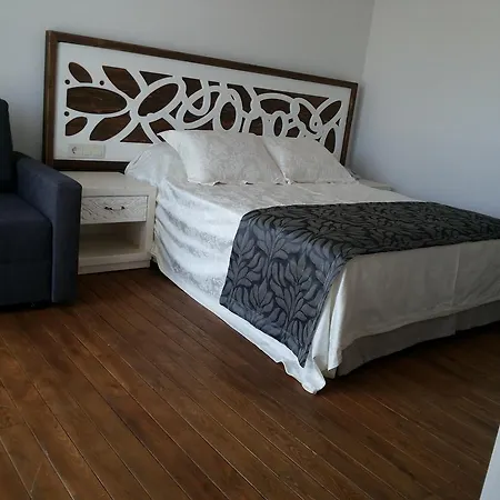 Meggs Bodrum Restaurant & 奥塔肯特