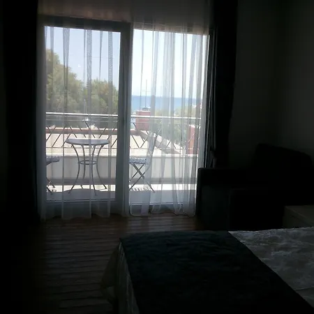 Meggs Bodrum Restaurant & Bed and breakfast