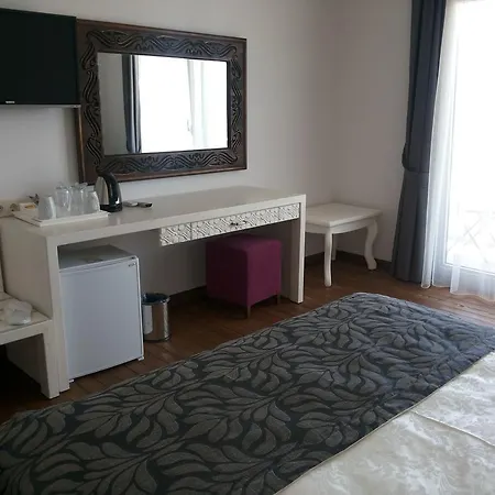 Meggs Bodrum Restaurant & 3*