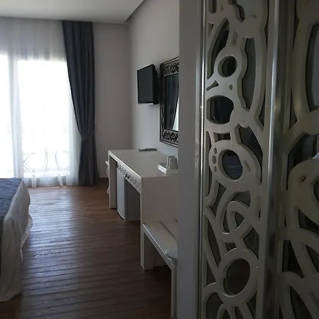 Bed & Breakfast Meggs Bodrum Restaurant &