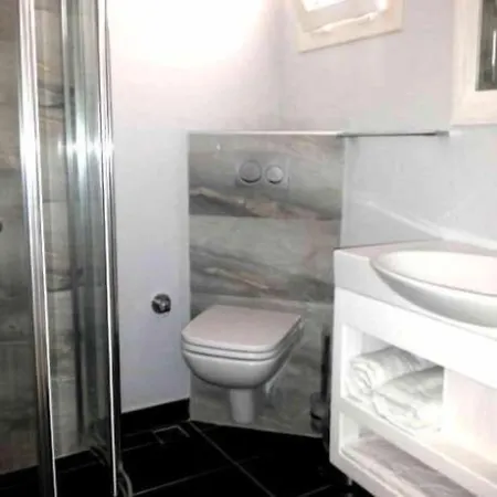 住宿加早餐酒店 Meggs Bodrum Restaurant & 奥塔肯特