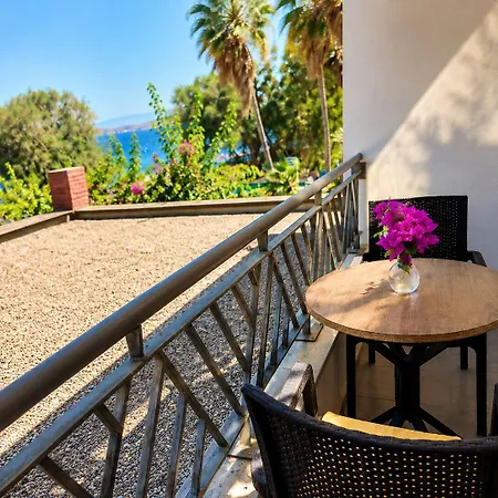 Meggs Bodrum Restaurant & 3*