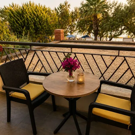 Meggs Bodrum Restaurant & Ortakentyahşi