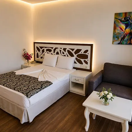 Meggs Bodrum Restaurant & Frühstückspension 3*