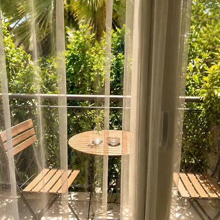 Bed & Breakfast Meggs Bodrum Restaurant & 3*