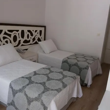 Meggs Bodrum Restaurant & Bed & Breakfast
