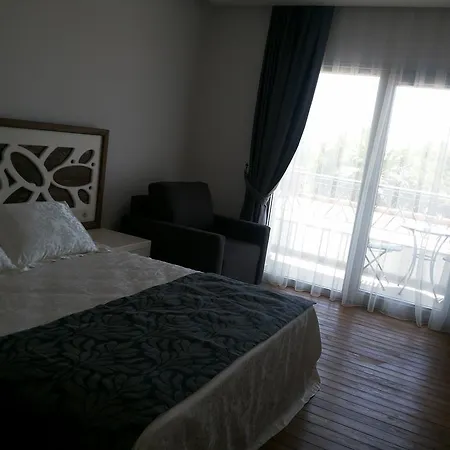 住宿加早餐酒店 Meggs Bodrum Restaurant & 3*