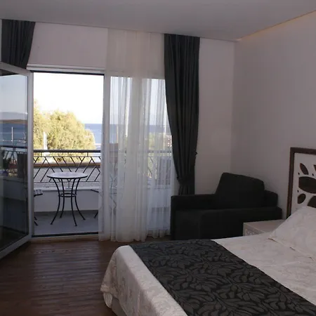 Meggs Bodrum Restaurant & 3*