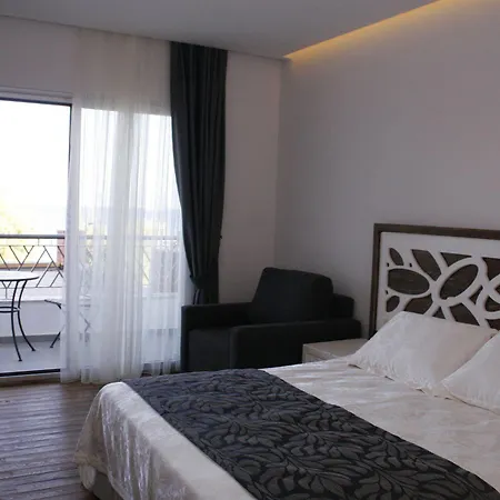 Meggs Bodrum Restaurant & Bed & Breakfast