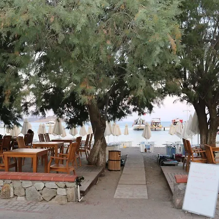 Bed & Breakfast Meggs Bodrum Restaurant & 3*