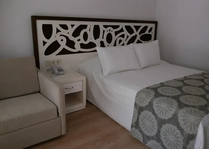 Meggs Bodrum Restaurant & 3* Ortakent