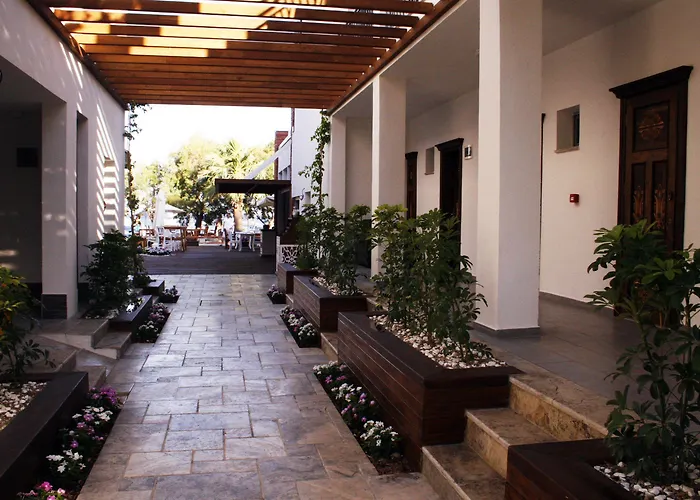 Meggs Bodrum Restaurant & 3* Ortakent